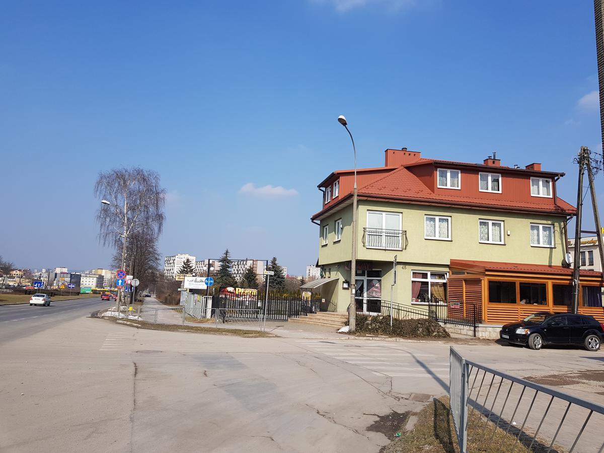 Roadway Hostel Kielce Exterior photo